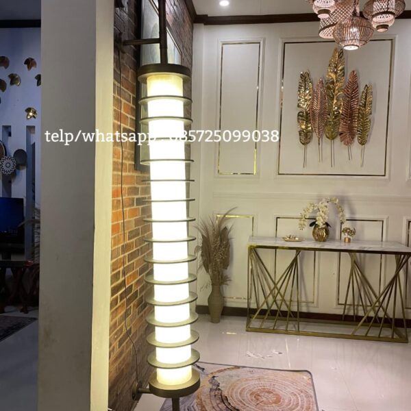 Lampu Kuningan Royal Dinasty Restaurant di Bandung